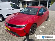 Opel Astra - 1.2 Elegance | Achteruitrijcamera | Airco (automatisch) | Ap