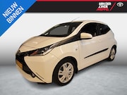 Toyota Aygo - 1.0 VVT-i x-sport Airco Camera