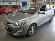 Hyundai i20 - 1200i 16V 5 DEURS AIRCO LM Velgen