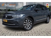 Volkswagen Tiguan - 1.4 TSI eHybrid Life | ACC | Camera | Winter Pakket |