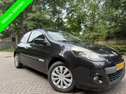 Renault Clio - 1.5 dCi Luxe Clima Cruisecontrol Navigatie