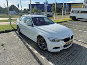 BMW 3-serie - 320i Centennial High Executive M-Pakket/HUD/Leder/Tweede Eig