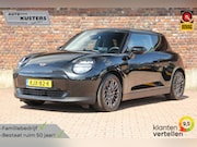 MINI Cooper - E Blackyard 40.7 kWh| Stoelverwarming| carplay| Achteruitrij