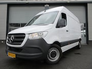 Mercedes-Benz Sprinter - 215 CDI L2H2 Airco, Camera, Navigatie , Trekhaak , 3-Zits.
