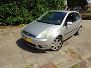 Ford Fiesta - 1.3 Futura MET JAAR APK AIRCO WERKT