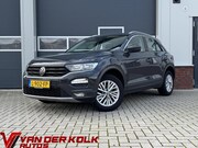 Volkswagen T-Roc - 1.0 TSI Style Business | Carplay | IQ Drive | Adaptive cruis