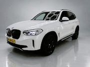 BMW iX3 - Executive 80 kWh SOH 96% 3 Fase [trekhaak Panorama Navi Appl