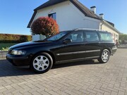 Volvo V70 - 2.4 Comfort Line / Bj: 2002 / apk tot 10-2026