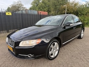 Volvo S80 - 2.0 T Momentum Leer/Stoelverw/Clima/Navi/PDC