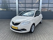 Lancia Ypsilon - 0.9 Turbo TwinAir 90pk Opening Edition
