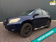 Toyota RAV4 - 2.0 VVTi Linea Terra ( TREKHAAK + 4X4 + AIRCO )