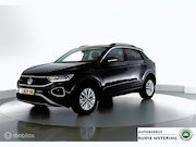 Volkswagen T-Roc - 1.5 TSI 150PK Automaat Life Business led|nav|cam|ecc|acc| st