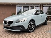 Volvo V40 Cross Country - 1.5 T3 Nordic+ | Trekhaak | Cruise | LED | Stoelverwarming |