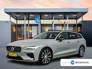 Volvo V60 - T8 Ultra Dark | 18" | Trekhaak | Harman Kardon | Elektr. ver