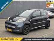 Peugeot 107 - 1.0-12V Urban Move 5Drs Airco Lees Tekst