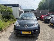 Peugeot 107 - 1.0-12V XR