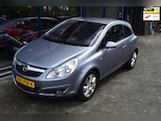 Opel Corsa - 1.4-16V Cosmo AUTOMAAT // Climate control, stuur/stoelverwar