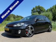 Volkswagen Golf - 2.0 GTI Automaat / Schuif-/Kanteldak / DynAudio / Leder / 18