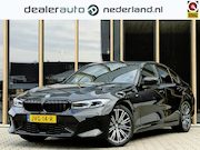 BMW 3-serie - 330i xDrive M-sport | 360 Camera | Keyless | Sfeerverlichtin