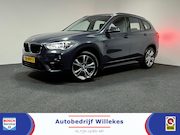 BMW X1 - sDrive18i High Executive | 1E EIGENAAR | TREKHAAK | NAVI | S