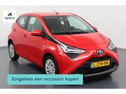 Toyota Aygo - 1.0 VVT-i x-play Kleurrijke stadsauto met een vrolijk karakt