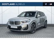 BMW iX1 - eDrive20 M sport / Panoramadak / Sportstoelen / Ad