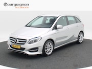 Mercedes-Benz B-klasse - 250 Ambition Automaat 211 Pk | Camera | Trekhaak | Keyless |