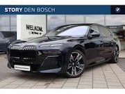 BMW i7 - xDrive60 M Sport / Panoramadak Sky Lounge / Trekha