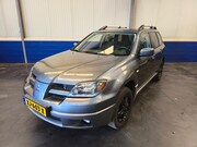 Mitsubishi Outlander - 2.4 4WD