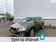 Volvo XC70 - 3.2 Summum XENON/BOEKJES/FULL OPTIONS/NAVI/DODEHOEK/KEYLESS