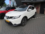 Nissan Qashqai - 1.2 Connect Edition met panodak en trekhaak