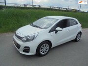 Kia Rio - Kia Rio 1.2 benzine 5 deurs airco 106.000km