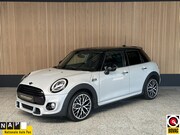 MINI Cooper - 5-Deurs 1.5 Serious Business Mini 1.5 Cooper Serious Busines