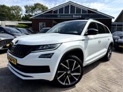 Skoda Kodiaq - 1.5 TSI Sportline Panoramadak, Trekhaak, 20''Lmv