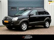 Hyundai Tucson - 2.0i Style World Cup edition CLIMA/CRUISE/NAP