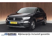 Volkswagen T-Roc - 1.0 TSI 110pk Style Business Trekhaak Stoelverwarming Naviga
