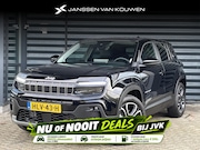 Jeep Avenger - 1.2 e-Hybrid Summit Navigatie / Stoelverwarming / Trekhaak