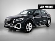 Audi Q2 - 35 TFSI S Edition Automaat | Navigatie | Camera | Airco | St