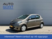 Toyota Aygo - 1.0 VVT-i Comfort | 5 Deurs | Airco | APK 04-27 |