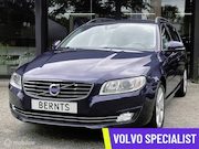 Volvo V70 - T4 Momentum|Automaat|Standkachel|Trekhaak|Leder|Navi|