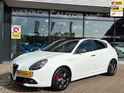 Alfa Romeo Giulietta - 1.4 Turbo MultiAir Super Aut. Panorama Leer Xenon Navi NL-Au