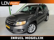 Volkswagen Tiguan - 1.4 TSI Sport & Style / Trekhaak / Park assist / PCD Voo
