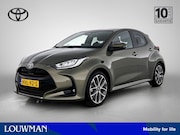 Toyota Yaris - 1.5 Hybrid 130 Executive | BTW voertuig | Stoel+stuurverwarm
