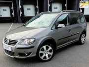 Volkswagen Touran - Cross 1.4 TSI 5p. AUTOMAAT/XENON/CRUISE/CAMERA/TREKHAAK
