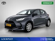 Toyota Yaris - 1.5 Hybrid Business Plus | BTW voertuig | Stoel+stuurverwarm
