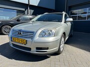 Toyota Avensis - 1.8 met trekhaak,