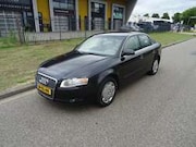Audi A4 - Limousine 2.0 Advance automaat hyline
