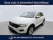 Volkswagen T-Roc - 1.0 TSI Style | Trekhaak | Panorama | Full-LED | Navi