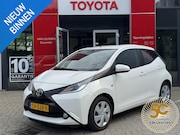 Toyota Aygo - 1.0 VVT-i x-nav NAVIGATIE APPLE CAR PLAY/ ANDROID AUTO AIRCO
