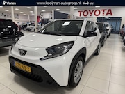 Toyota Aygo X - 1.0 VVT-i MT Play + Trekhaak, NL Auto, zeer netjes 1e eigena